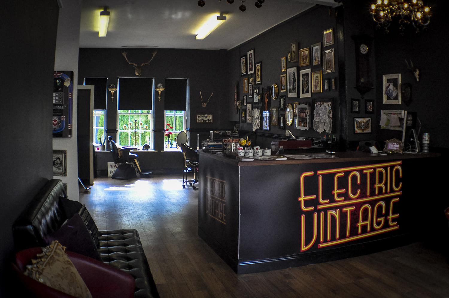 Tattoo studio interior, Tattoo shop interior, Tattoo shop decor